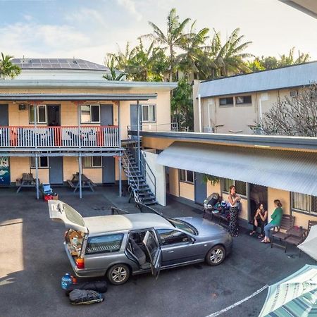 Castaways Backpackers Cairns Hostel Bagian luar foto