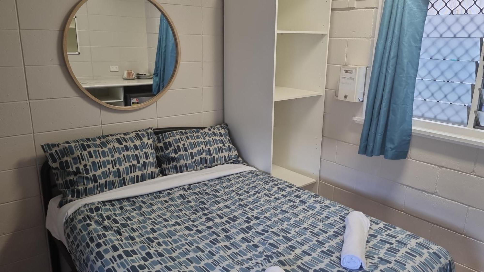 Castaways Backpackers Cairns Hostel Bagian luar foto