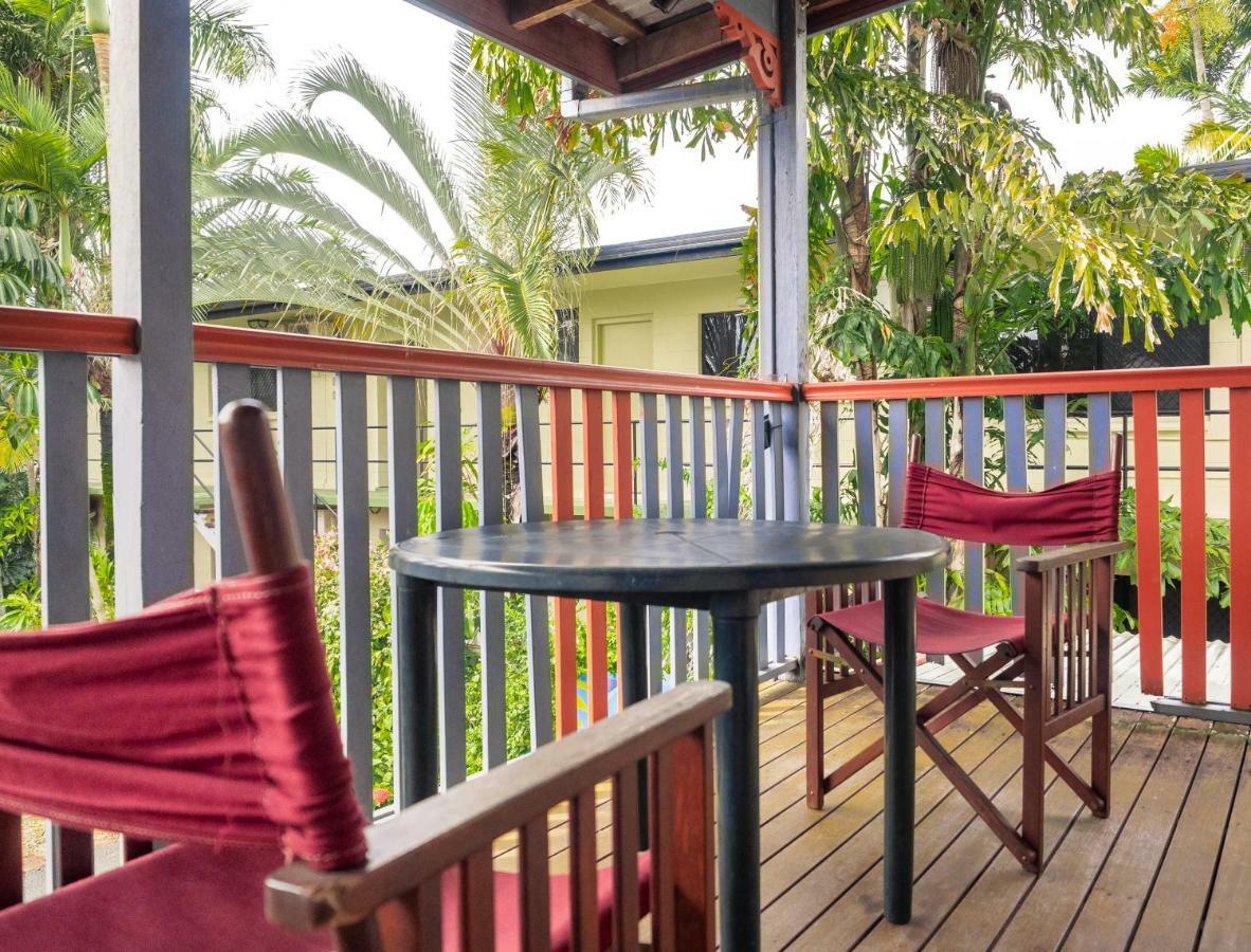 Castaways Backpackers Cairns Hostel Bagian luar foto
