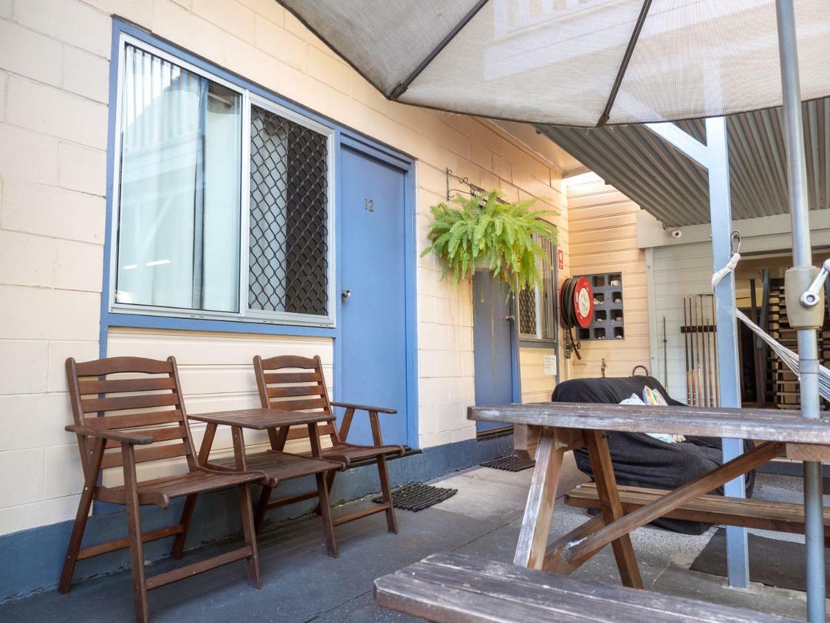 Castaways Backpackers Cairns Hostel Bagian luar foto