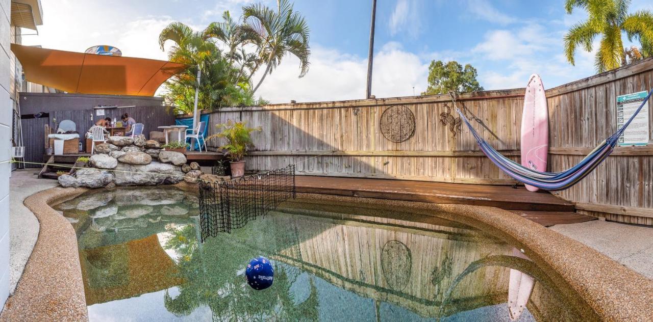 Castaways Backpackers Cairns Hostel Bagian luar foto